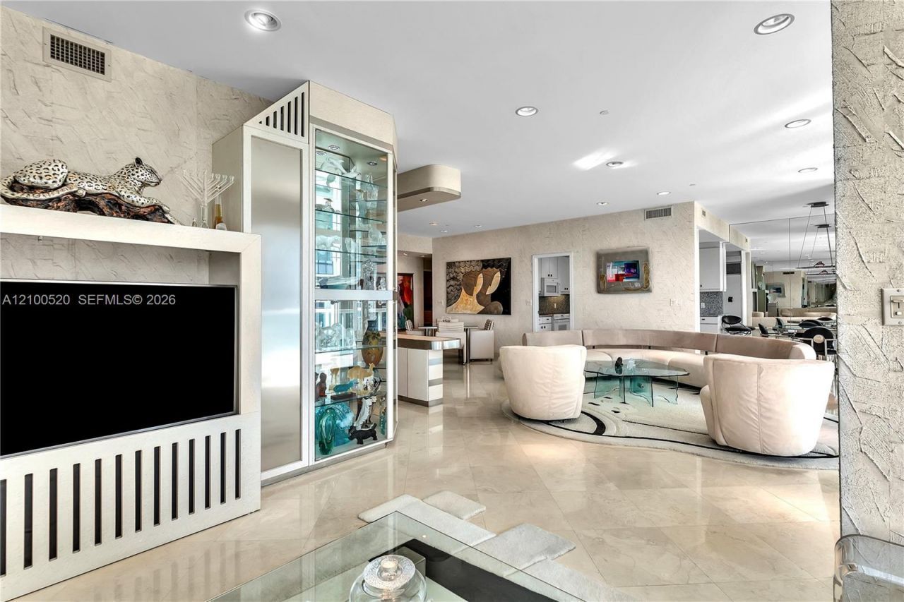 10101 Collins Ave , Unit 11D +Caban, Bal Harbour, FL 33154 Photo