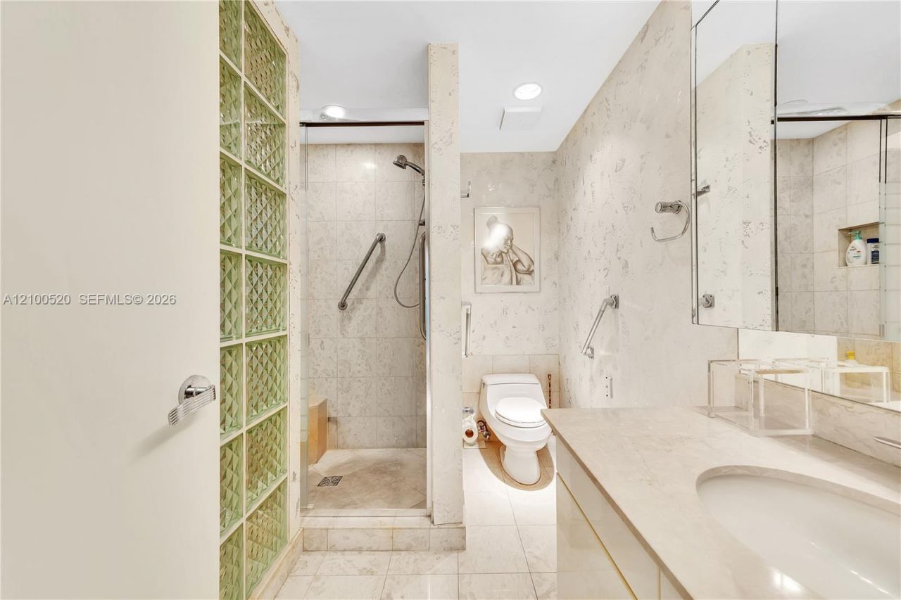 10101 Collins Ave , Unit 11D +Caban, Bal Harbour, FL 33154 Photo