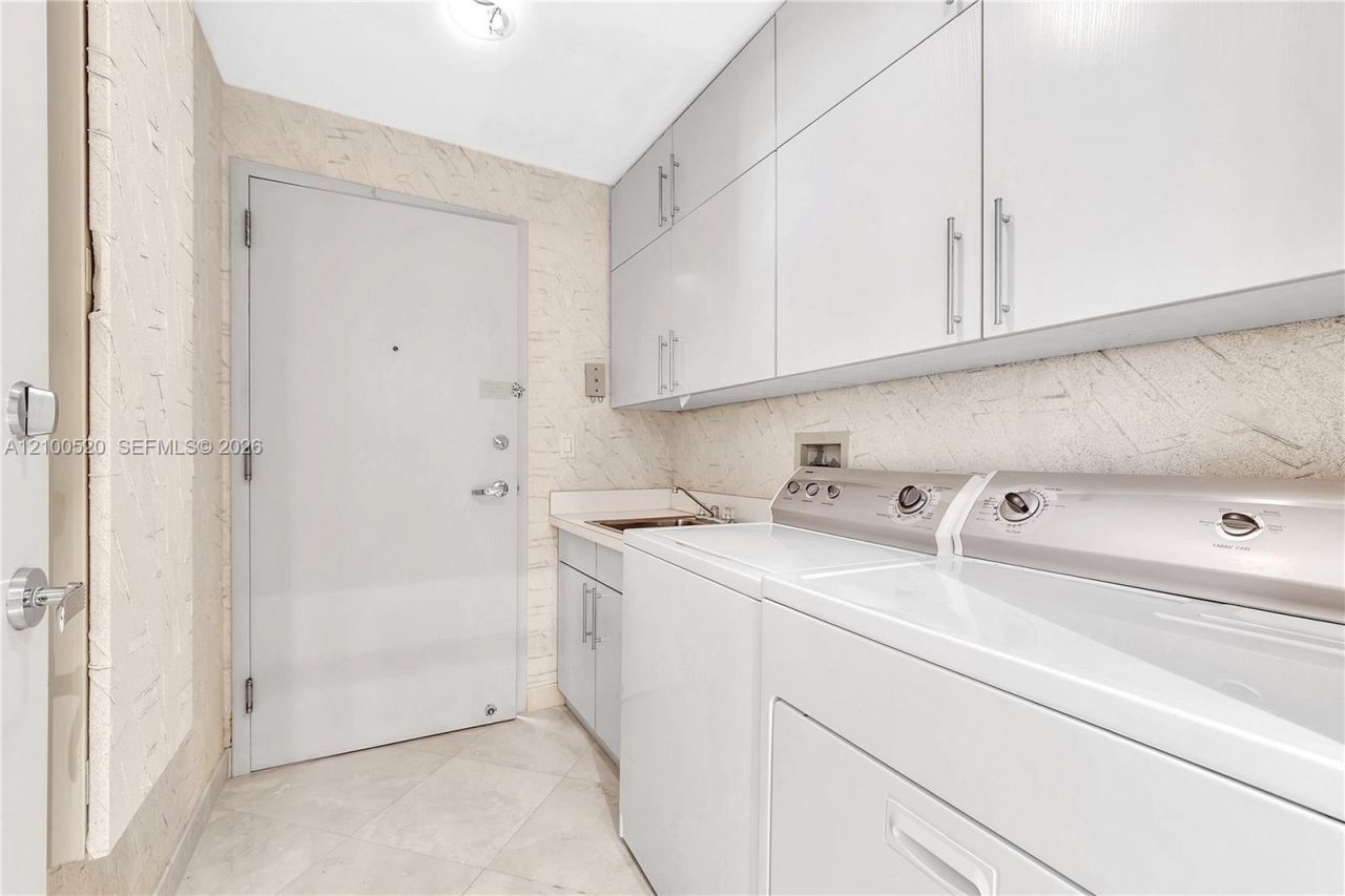10101 Collins Ave , Unit 11D +Caban, Bal Harbour, FL 33154 Photo