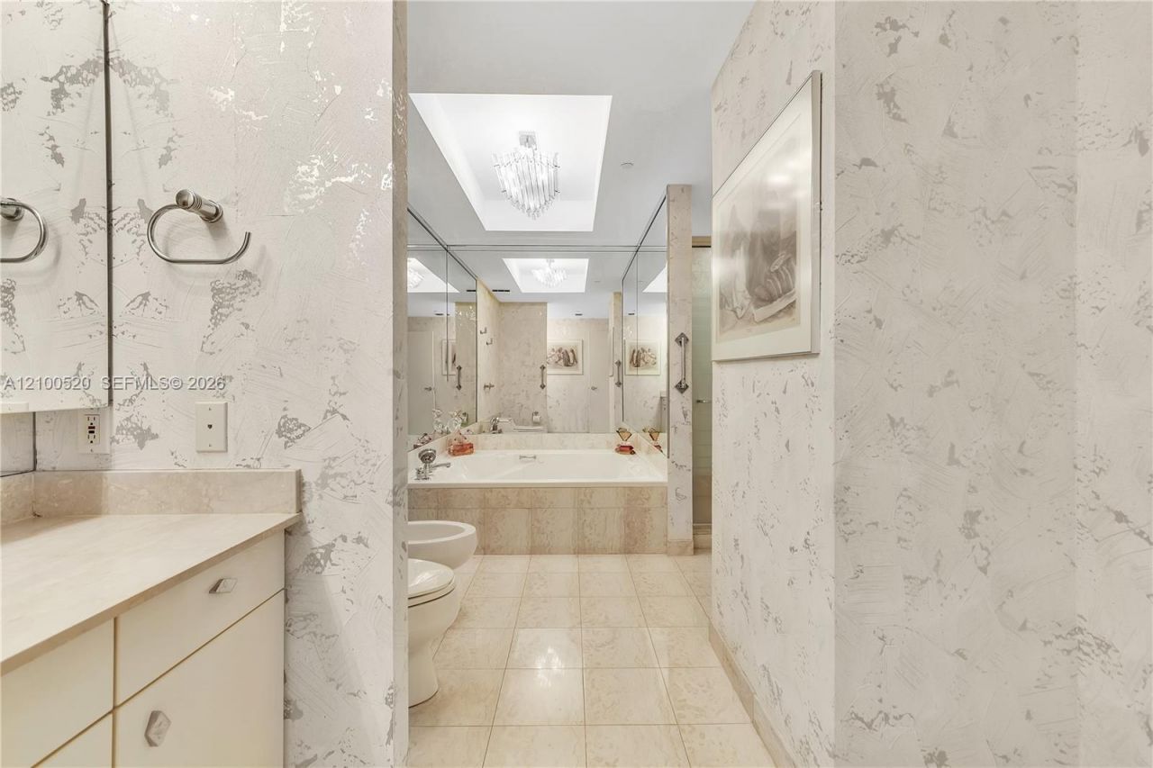 10101 Collins Ave , Unit 11D +Caban, Bal Harbour, FL 33154 Photo