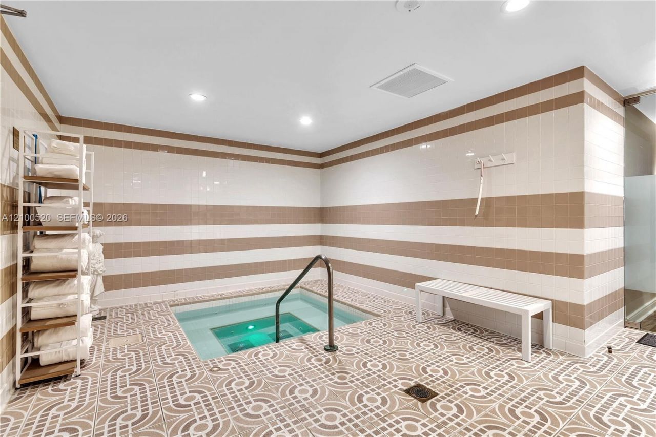 10101 Collins Ave , Unit 11D +Caban, Bal Harbour, FL 33154 Photo