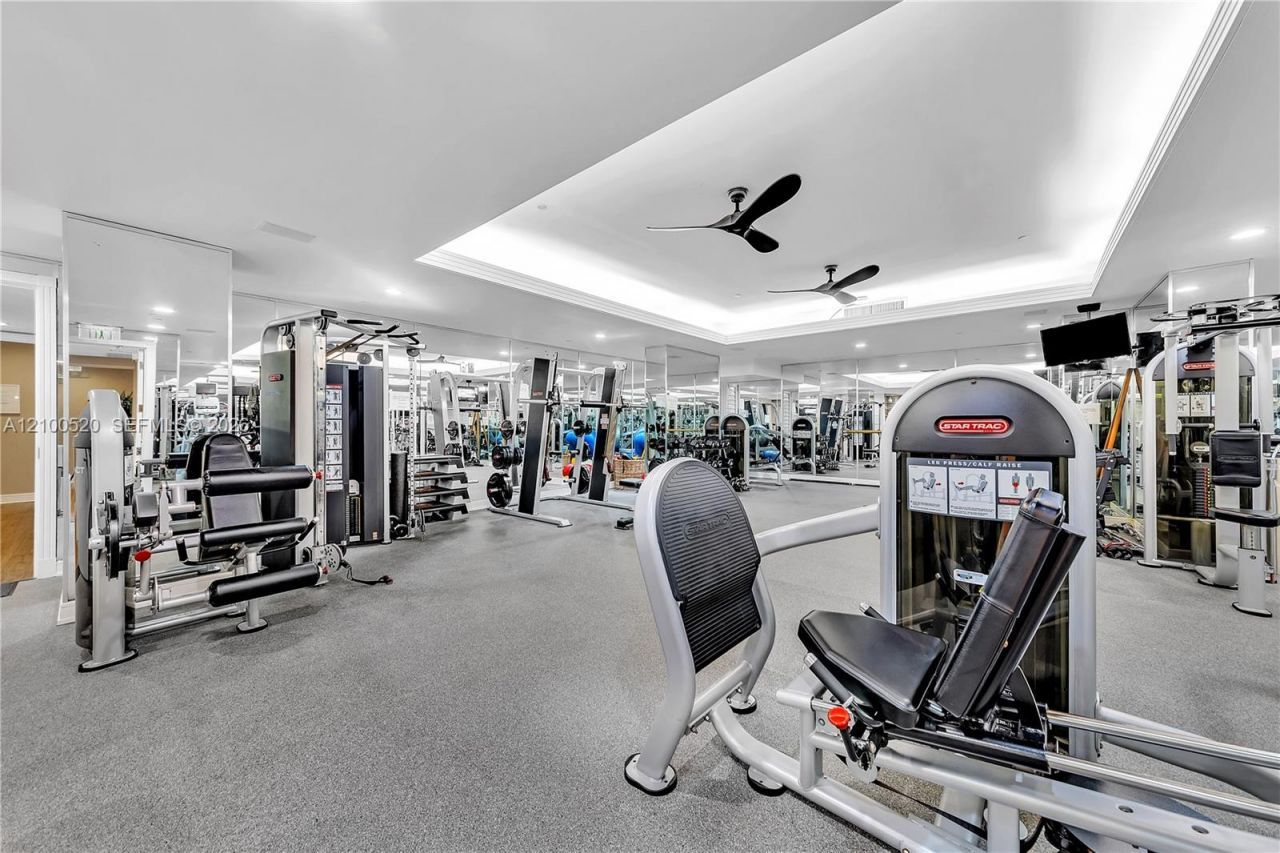10101 Collins Ave , Unit 11D +Caban, Bal Harbour, FL 33154 Photo