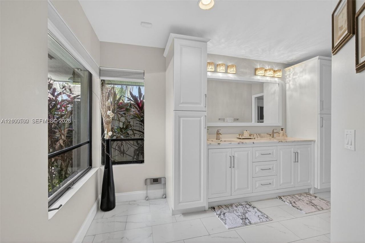 15 W Balfour Rd W , Palm Beach Gardens, FL 33418 Photo