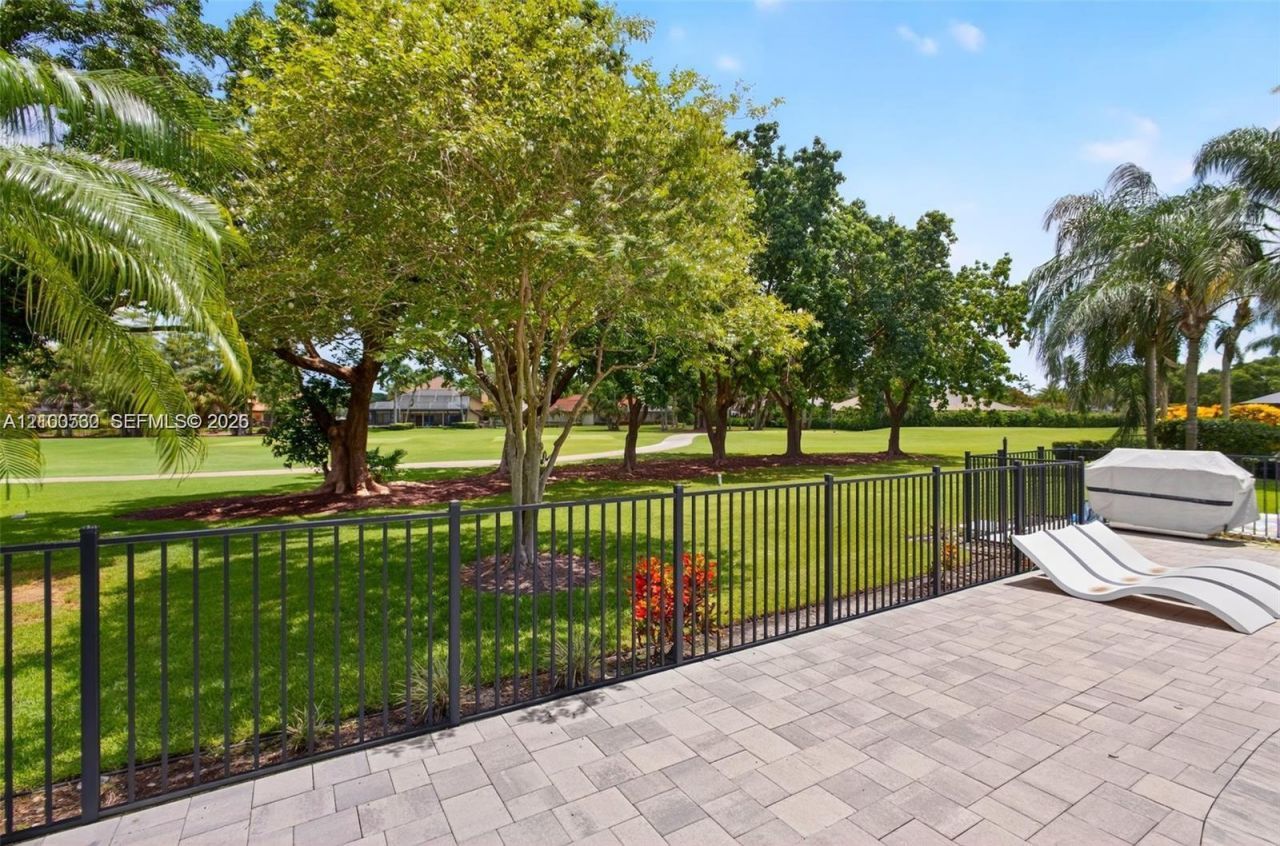 15 W Balfour Rd W , Palm Beach Gardens, FL 33418 Photo