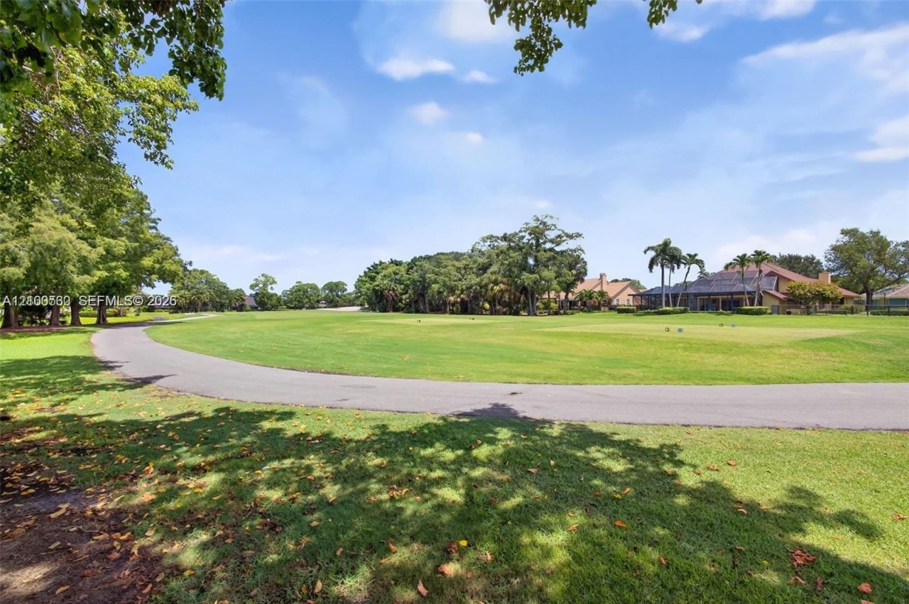 15 W Balfour Rd W , Palm Beach Gardens, FL 33418 Photo