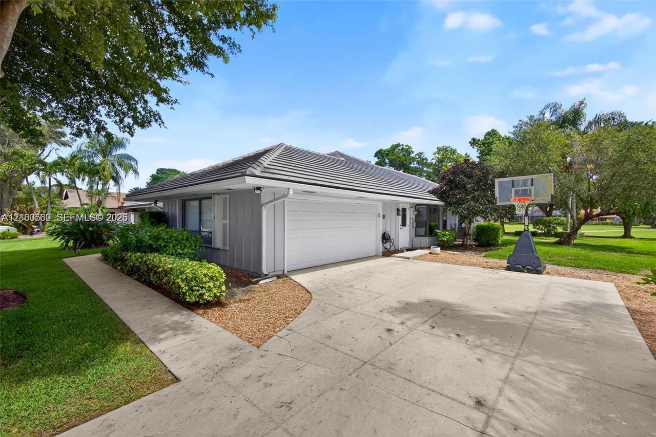 15 W Balfour Rd W , Palm Beach Gardens, FL 33418 Photo