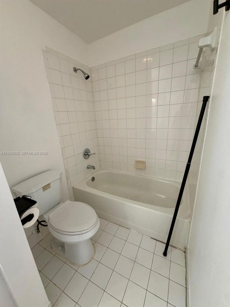 10765 Cleary Blvd , Unit 306, Plantation, FL 33324 Photo
