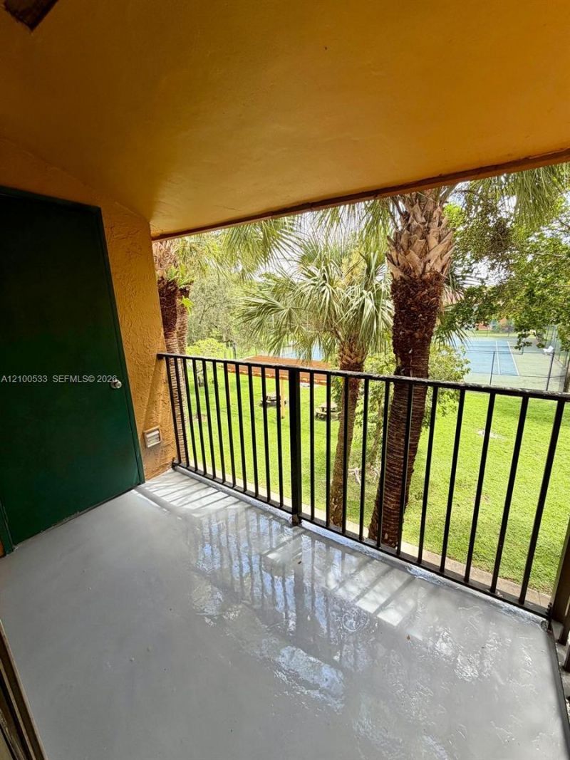 10765 Cleary Blvd , Unit 306, Plantation, FL 33324 Photo