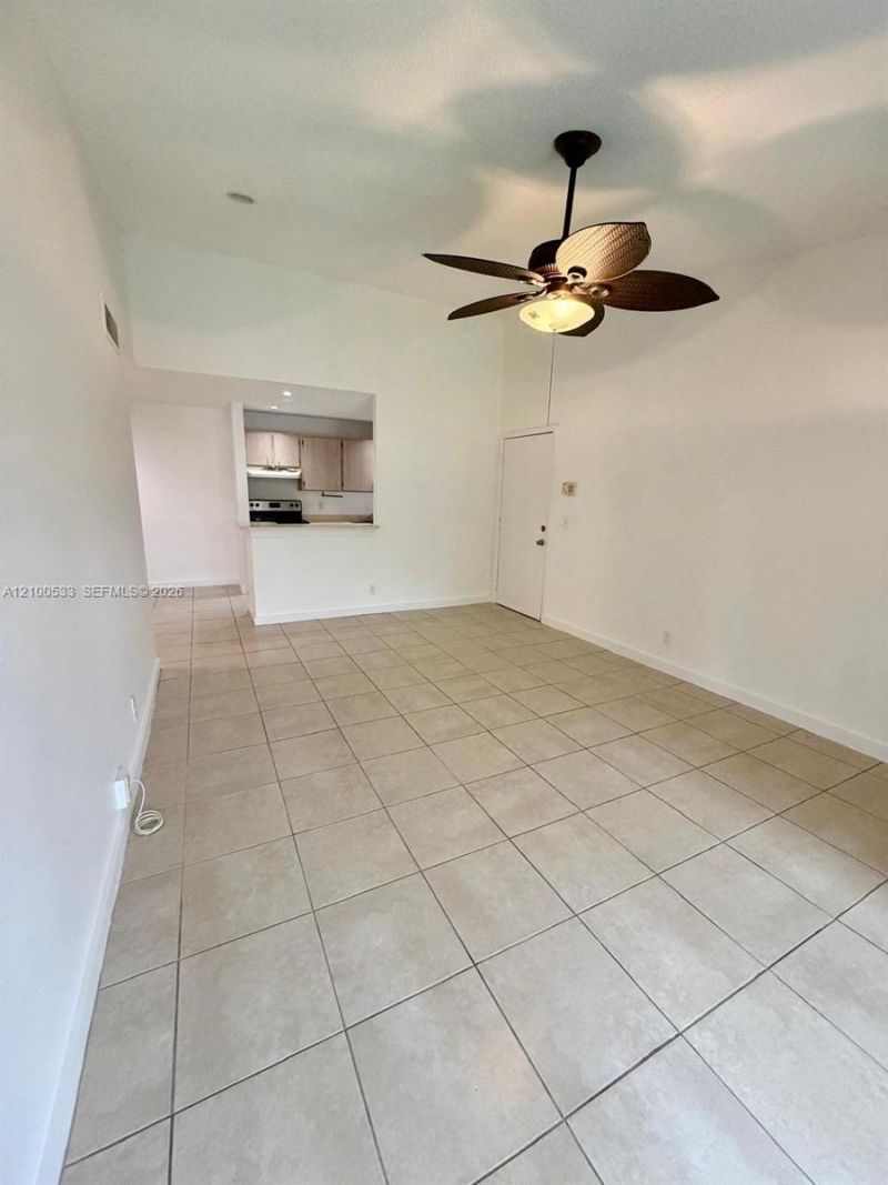 10765 Cleary Blvd , Unit 306, Plantation, FL 33324 Photo