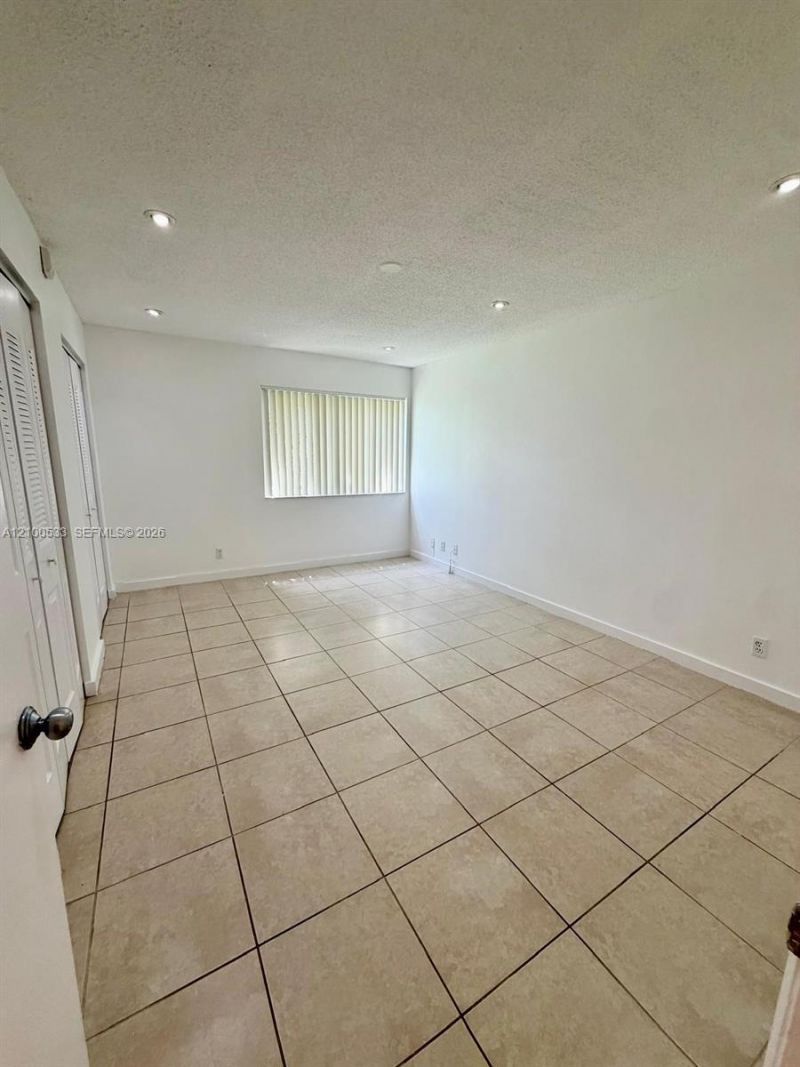 10765 Cleary Blvd , Unit 306, Plantation, FL 33324 Photo
