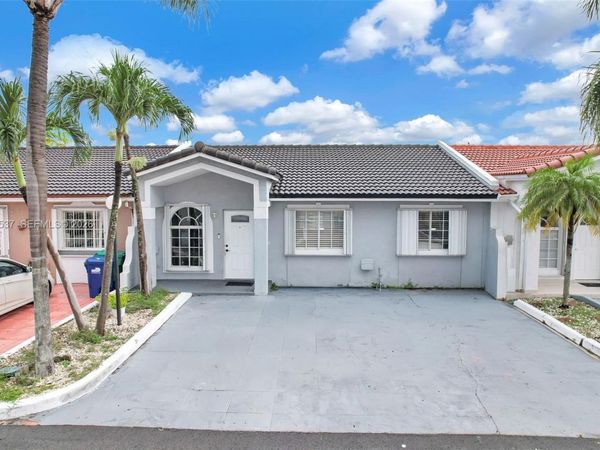 7677 NW 180th Ter , Hialeah, FL 33015