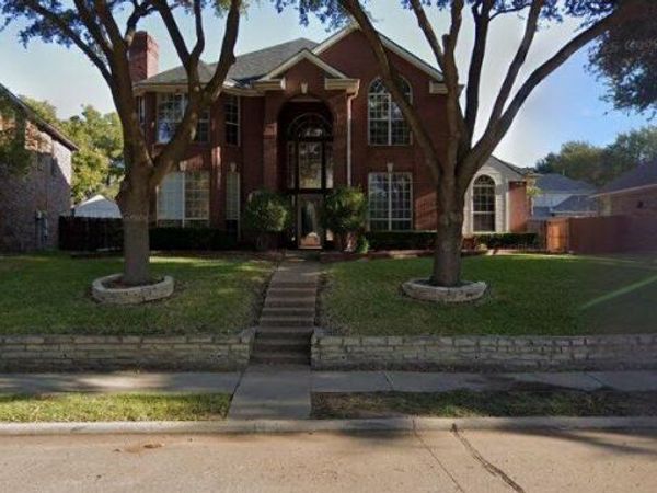 9101 Lakepointe Avenue , Rowlett, TX 75088