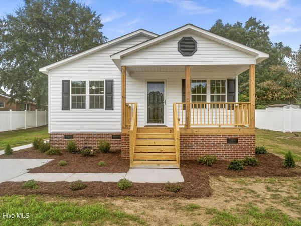 603 Ashford Drive, Clinton, NC 28328