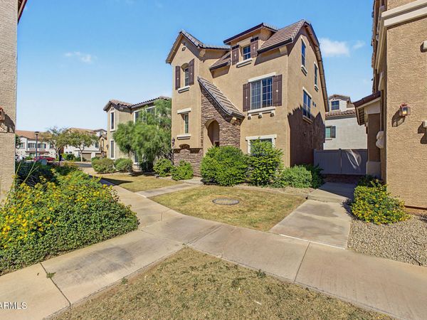 743 N PORT Drive, Gilbert, AZ 85233