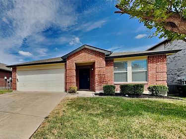 5313 Emmeryville Lane, Fort Worth, TX 76244
