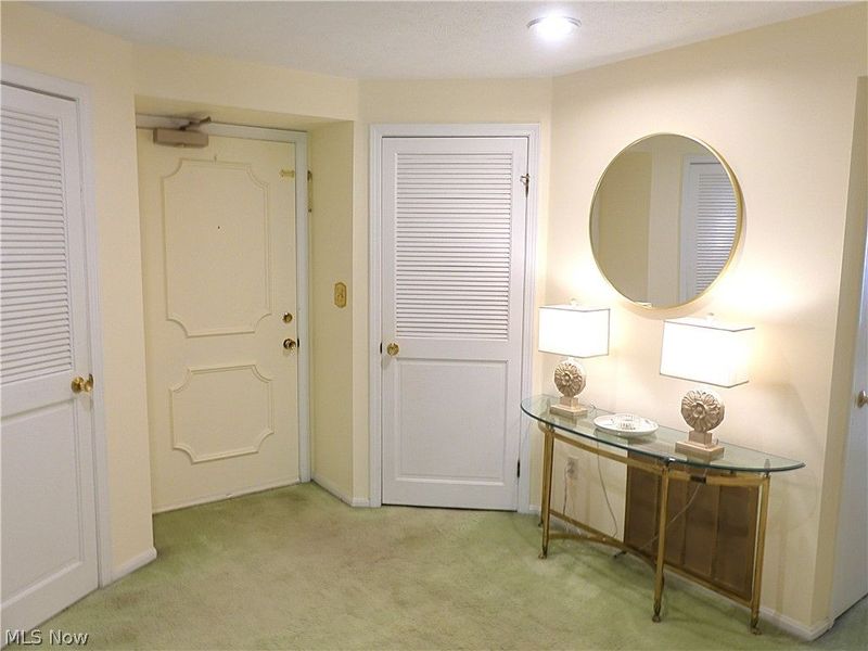2021 King James Parkway, Unit 222, Westlake, OH 44145 Photo 18
