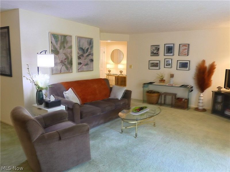 2021 King James Parkway, Unit 222, Westlake, OH 44145 Photo 4
