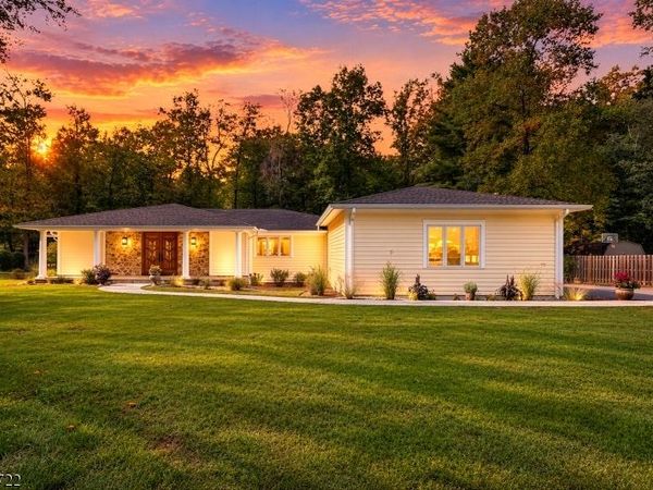 64 Dogwood Ter, Long Hill, NJ 07946