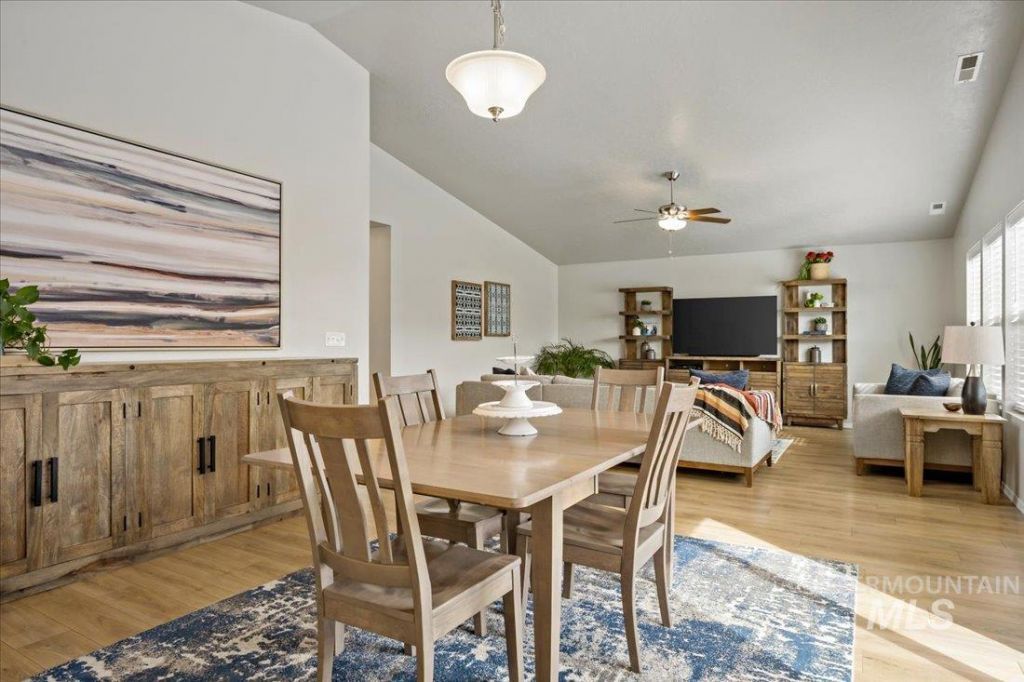 2262 N Mountain Ash Avenue, Kuna, ID 83634 Main Photo