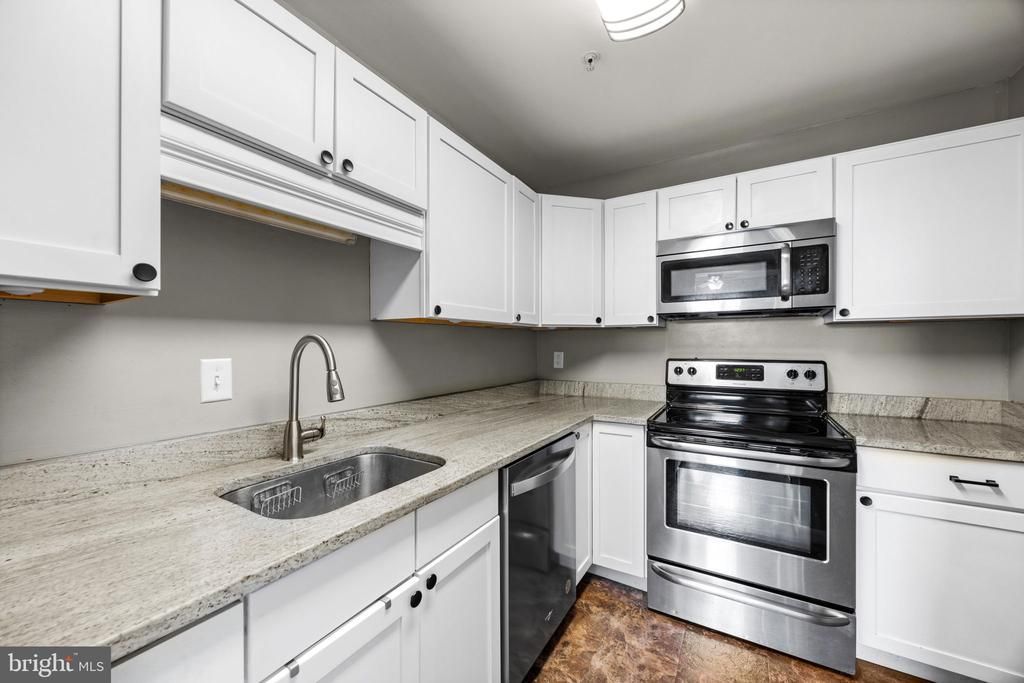 9 WARREN LODGE COURT, COCKEYSVILLE, MD 21030