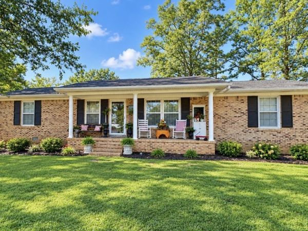 513 Ed Taft Dr, Smithville, TN 37166