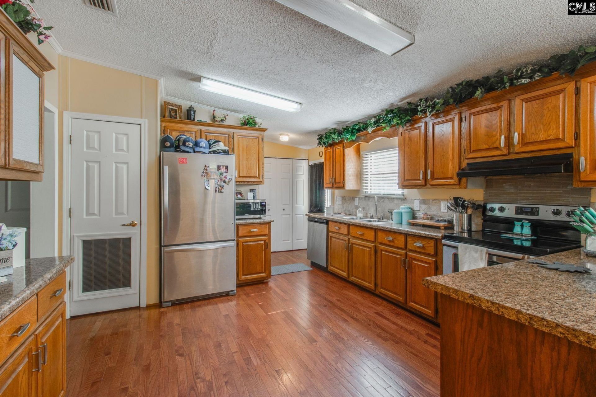 124 Turkey Creek Court  Photo 9