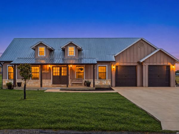 445 SPANISH GRANT CIR, Bandera, TX 78003