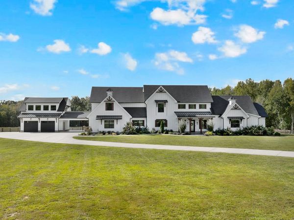2216 Sp Anderson Rd , Manchester, TN 37355