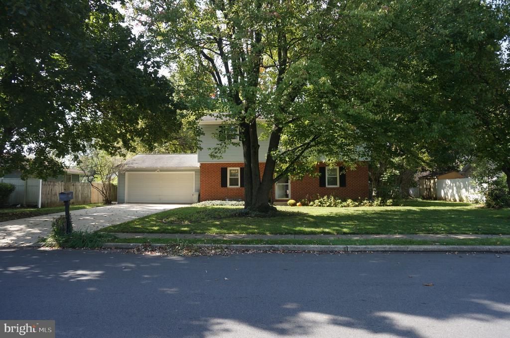 1011 GRUBB ROAD, PALMYRA, PA 17078