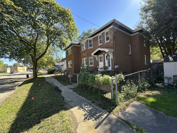 1011 15th Avenue , Rockford, IL 61104
