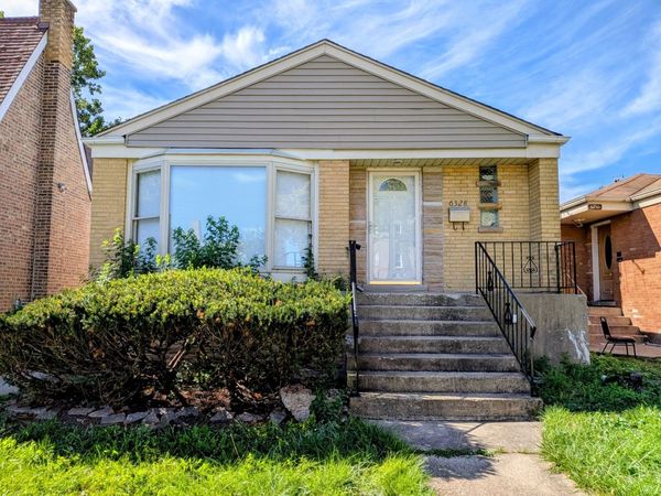 6328 N Troy Street , Chicago, IL 60659