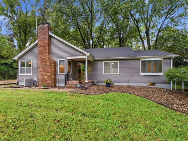 1315 34th Street , Moline, IL 61265