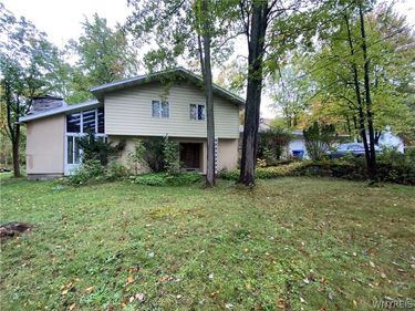 6768 Southwestern Boulevard, Hamburg, NY 14085