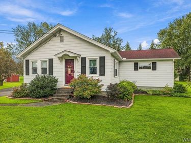 6236 Dorchester Road, Lockport, NY 14094