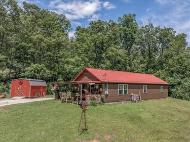 100 Camelin Hill Road , Chillicothe, OH 45601