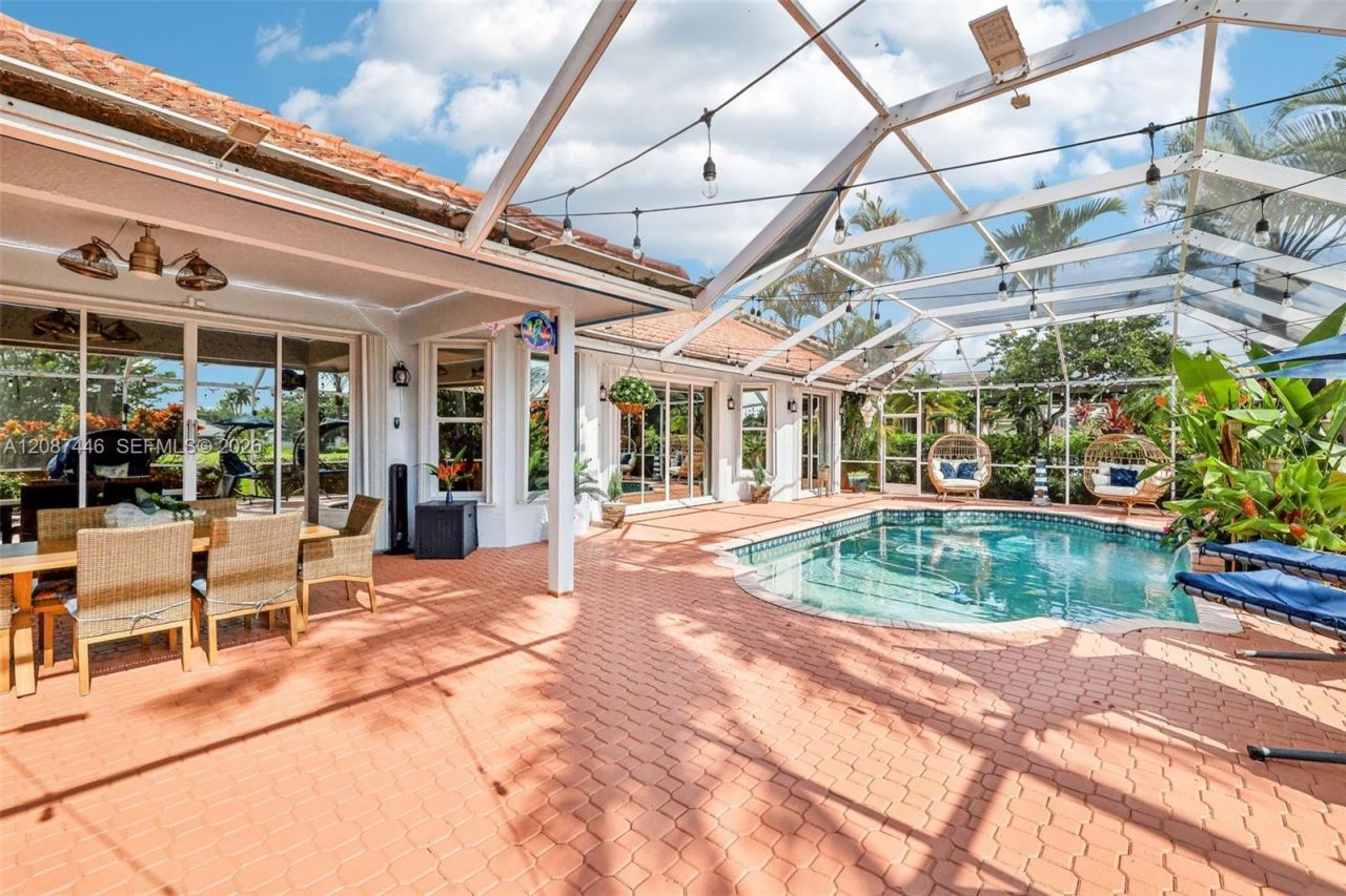560 W Cypress Pointe Dr W, Pembroke Pines, FL 33027 Photo