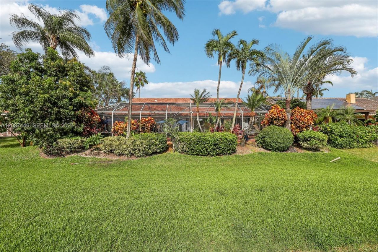 560 W Cypress Pointe Dr W, Pembroke Pines, FL 33027 Photo