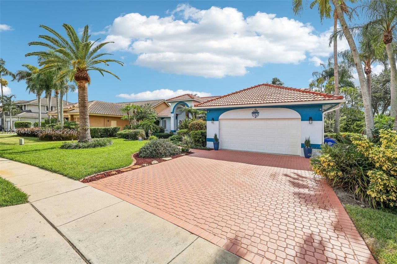 560 W Cypress Pointe Dr W, Pembroke Pines, FL 33027 Photo