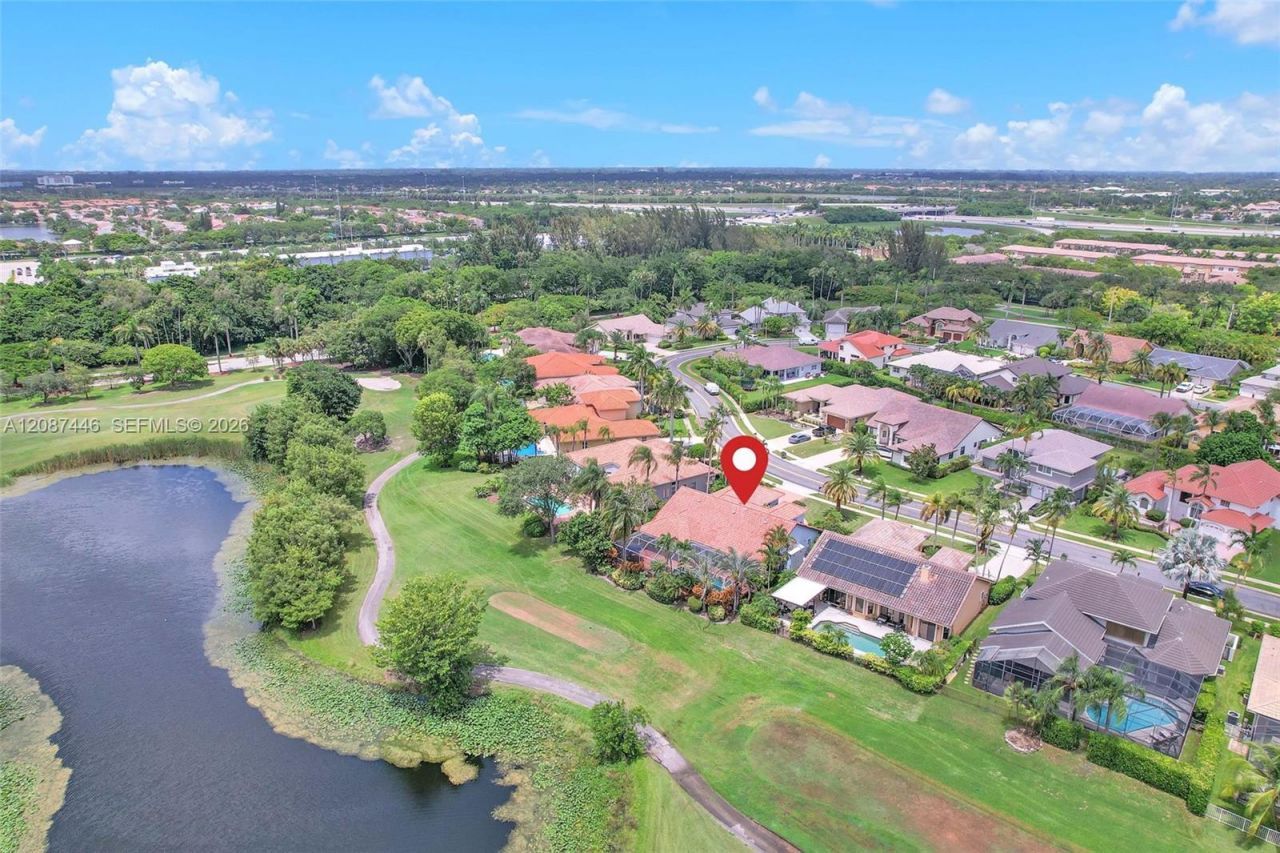 560 W Cypress Pointe Dr W, Pembroke Pines, FL 33027 Photo