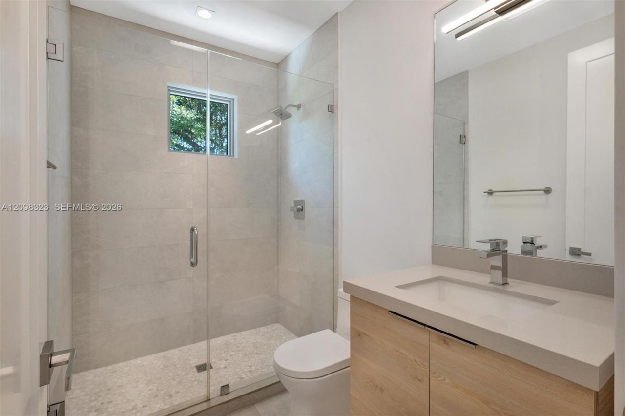 5960 SW 79th St , South Miami, FL 33143 Photo
