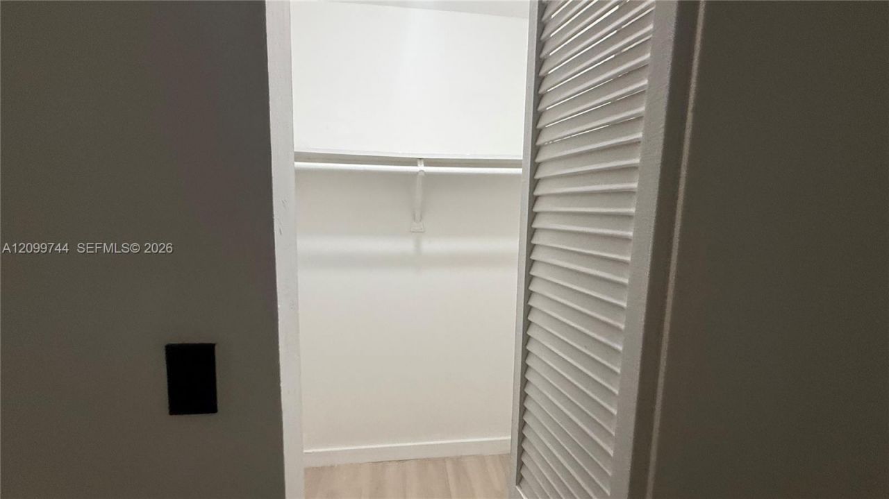 12215 W Dixie Hwy, Unit 308, North Miami, FL 33161 Photo