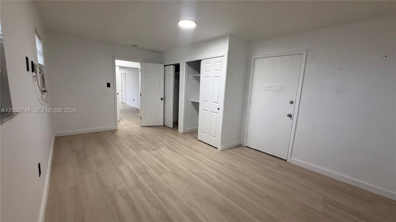 12215 W Dixie Hwy, Unit 308, North Miami, FL 33161 Photo