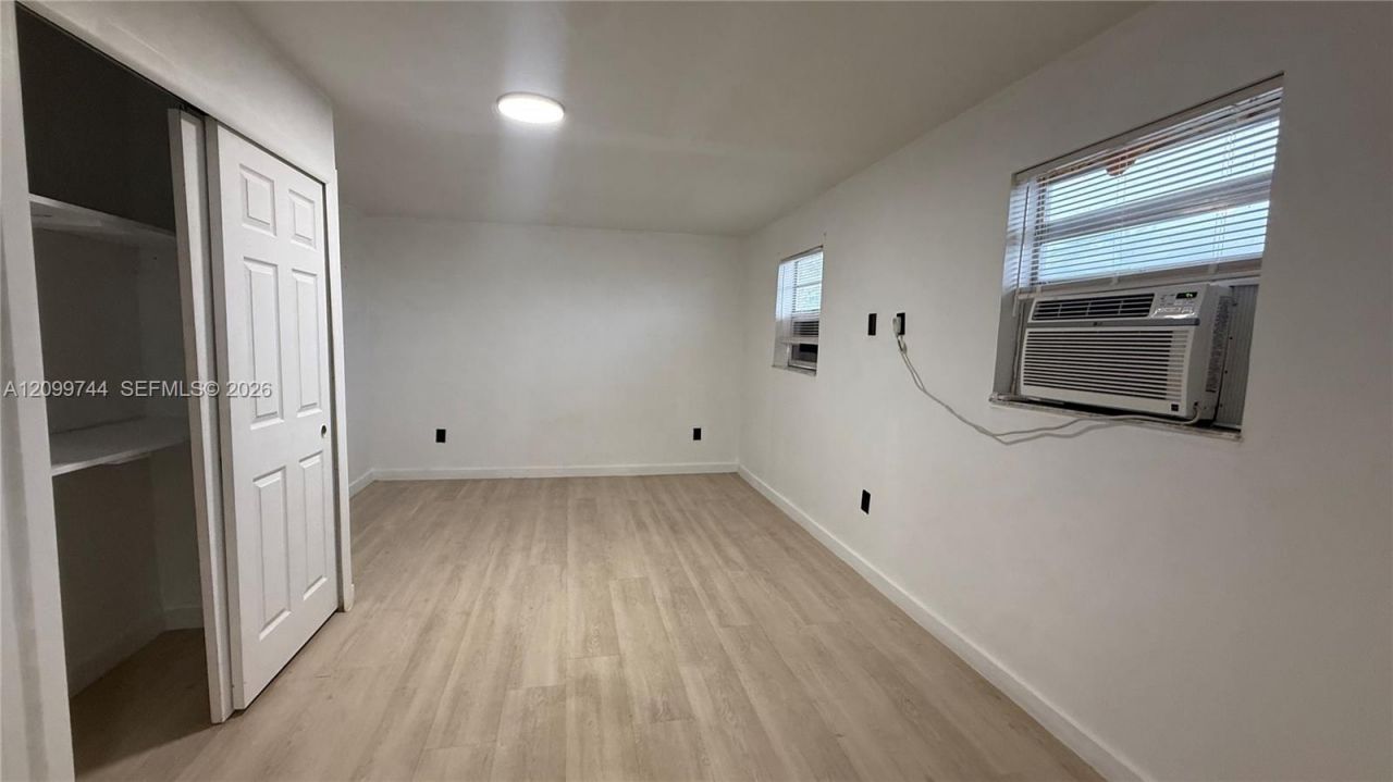 12215 W Dixie Hwy, Unit 308, North Miami, FL 33161 Photo