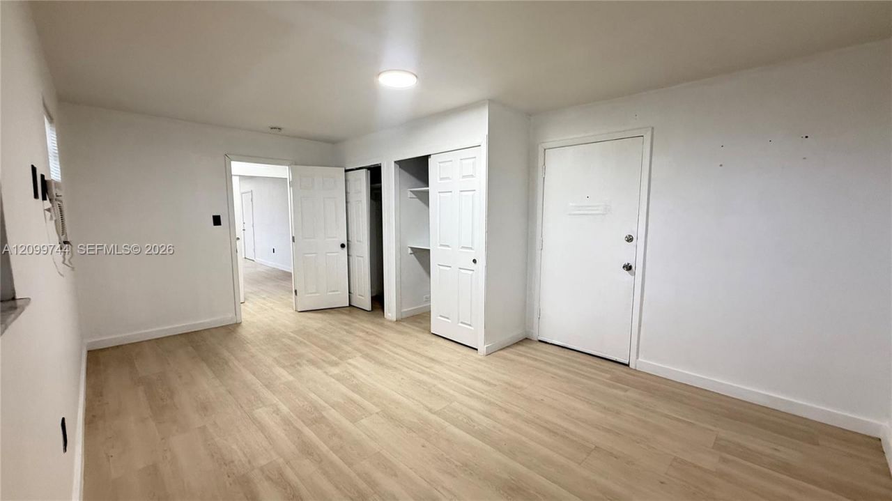 12215 W Dixie Hwy, Unit 308, North Miami, FL 33161 Photo