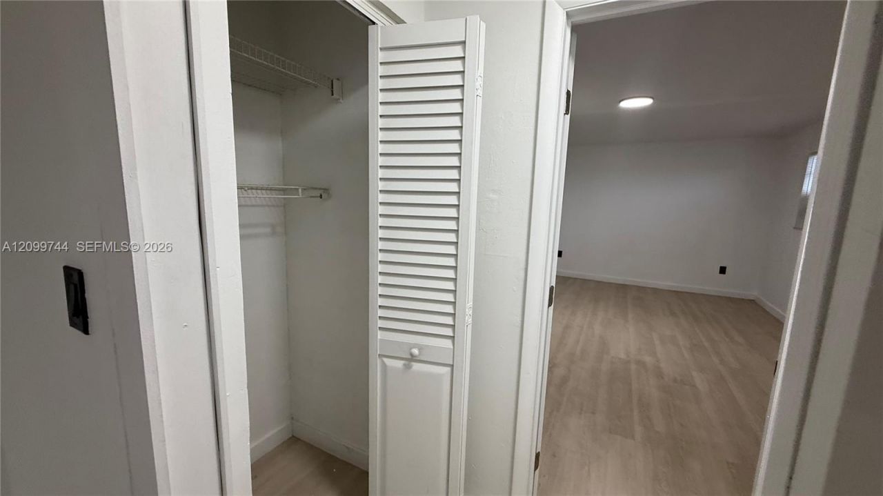 12215 W Dixie Hwy, Unit 308, North Miami, FL 33161 Photo