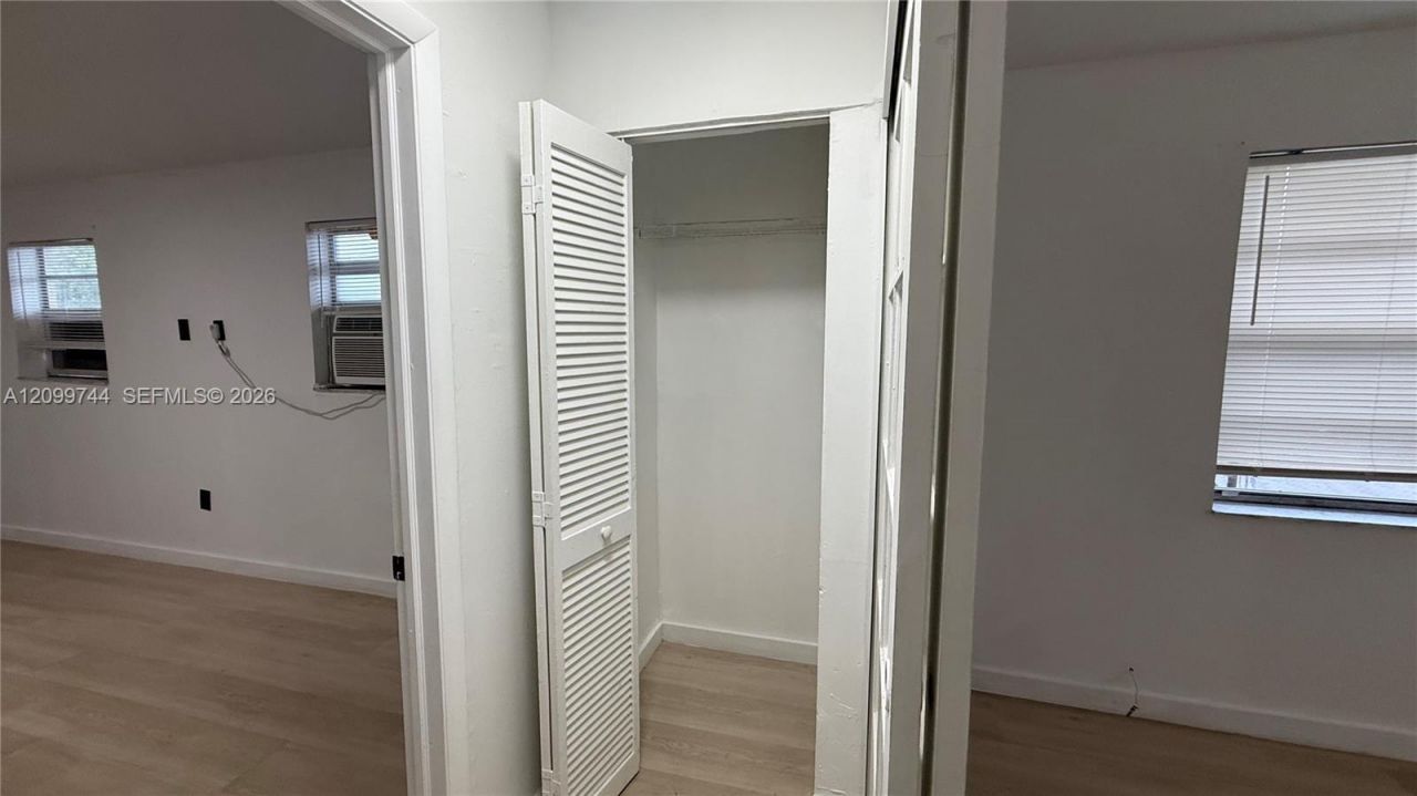 12215 W Dixie Hwy, Unit 308, North Miami, FL 33161 Photo