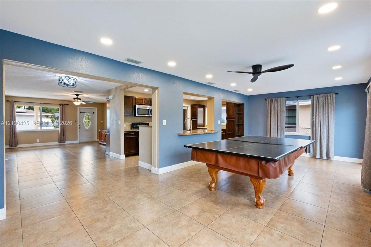 4711 NW 58th St , Tamarac, FL 33319 Photo