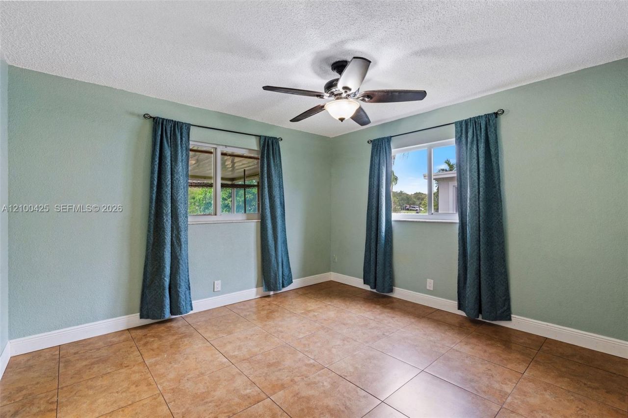 4711 NW 58th St , Tamarac, FL 33319 Photo