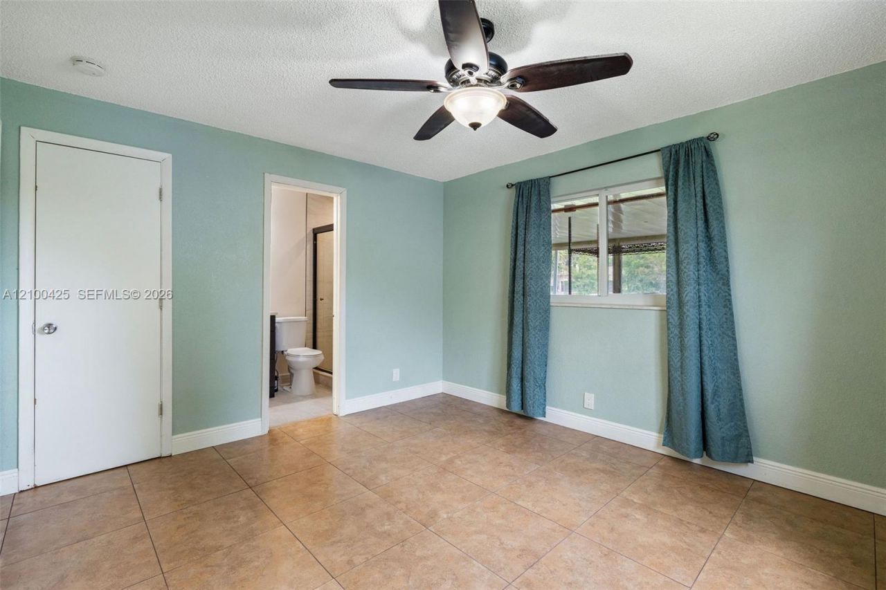 4711 NW 58th St , Tamarac, FL 33319 Photo