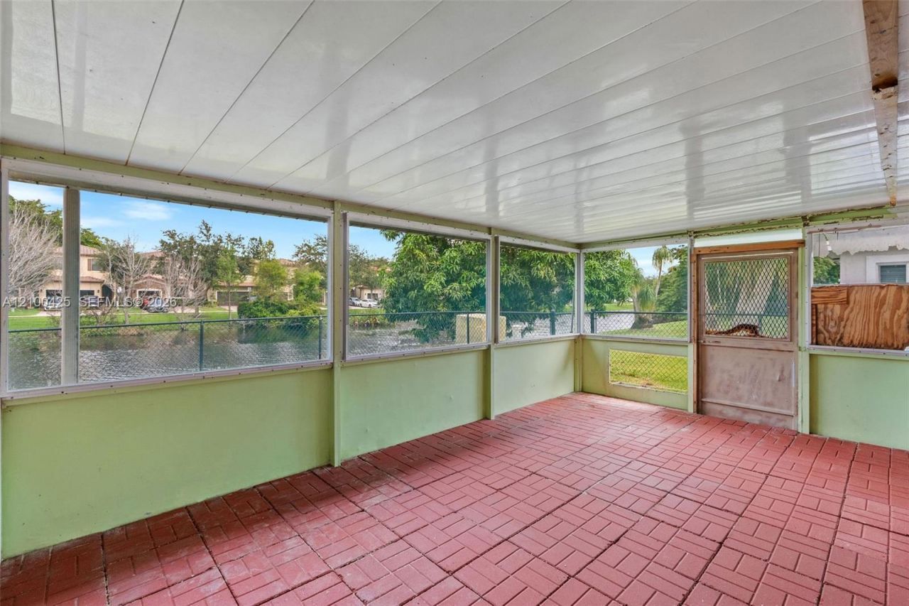4711 NW 58th St , Tamarac, FL 33319 Photo